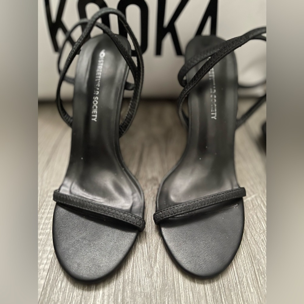 Sexy stiletto Simple black heels